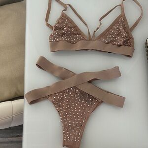 Windsor XS SET (top and bottom) 
 with Rhinestone Accents
*Only worn once*